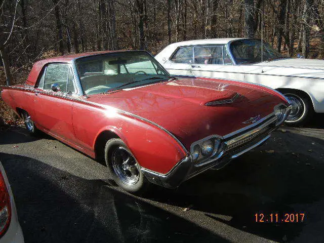 1962 Ford Thunderbird