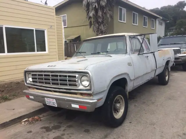 1975 Dodge Power Wagon