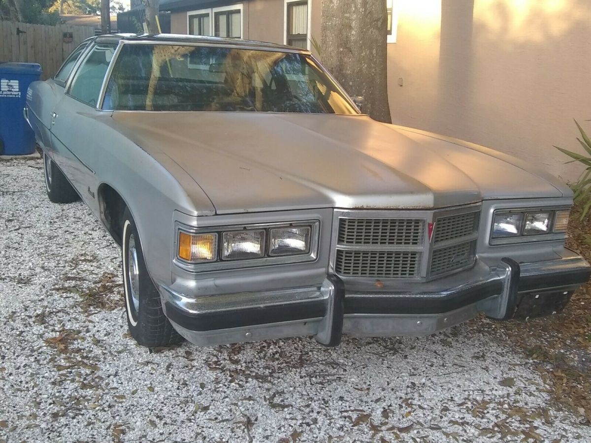 1975 Pontiac Bonneville