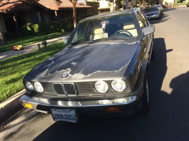 1986 BMW 3-Series 4 door