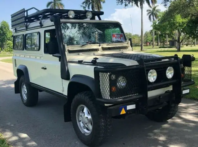 1992 Land Rover Defender