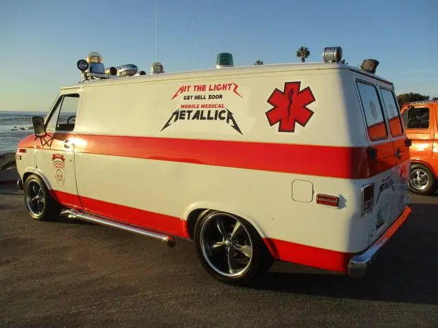 1974 Chevrolet G20 Van TAILGATING KING