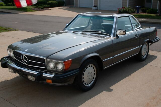 1989 Mercedes-Benz 500-Series - 560SL Roadster - 41K Actual Miles