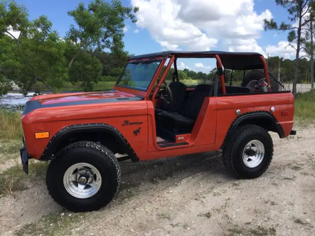 1972 Ford Bronco BRONCO 4X4 4WD LIFTED SHOW TRUCK