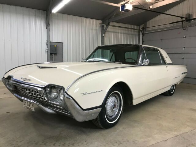 1962 Ford Thunderbird 2 Dr Hardtop --