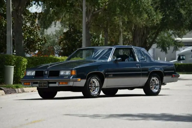 1987 Oldsmobile 442 --