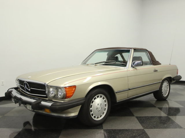 1987 Mercedes-Benz 560SL Base Convertible 2-Door