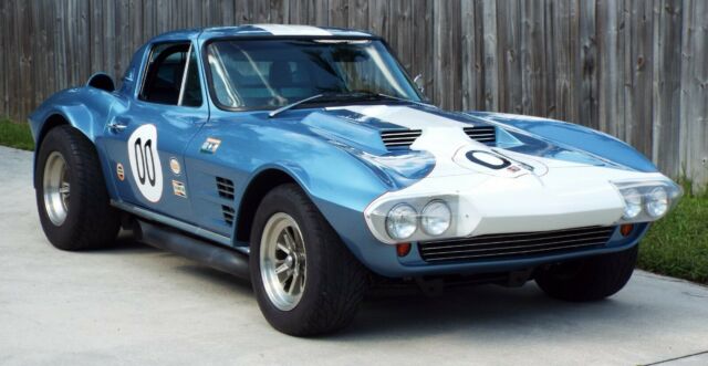 1963 Chevrolet Corvette Grand Sport Replica