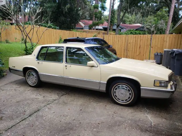 1991 Cadillac DeVille Sedan Deville