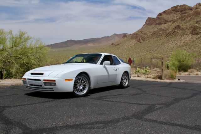 1987 Porsche 944 Coupe