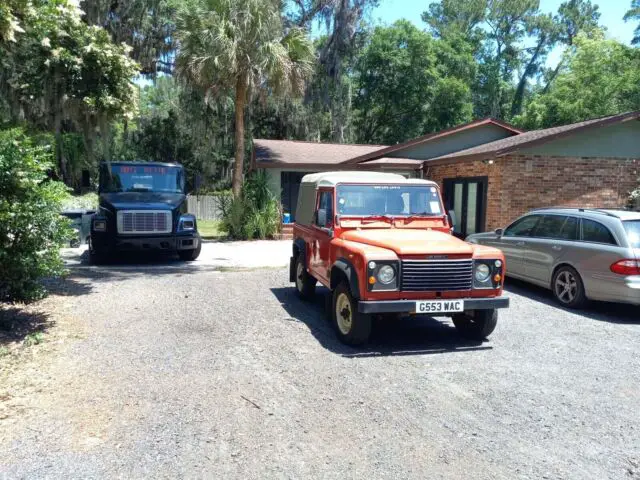 1900 Land Rover Defender