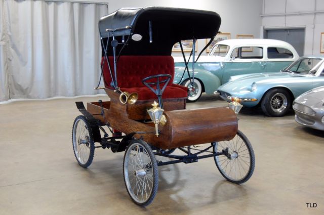 1901 Oldsmobile Horseless Carriage --