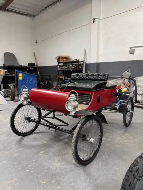 1908 Oldsmobile Custom wood