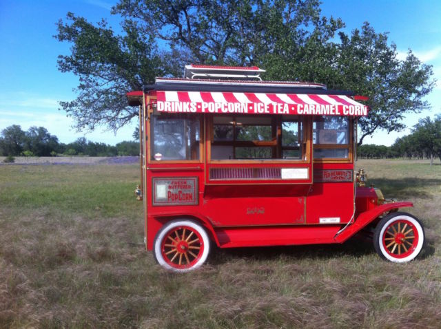 1910 Ford Model T Popcorn Truck Replica