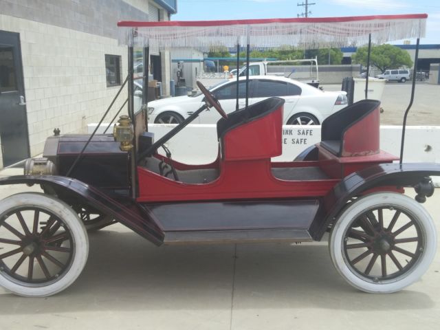 1910 Ford Model T Surrey