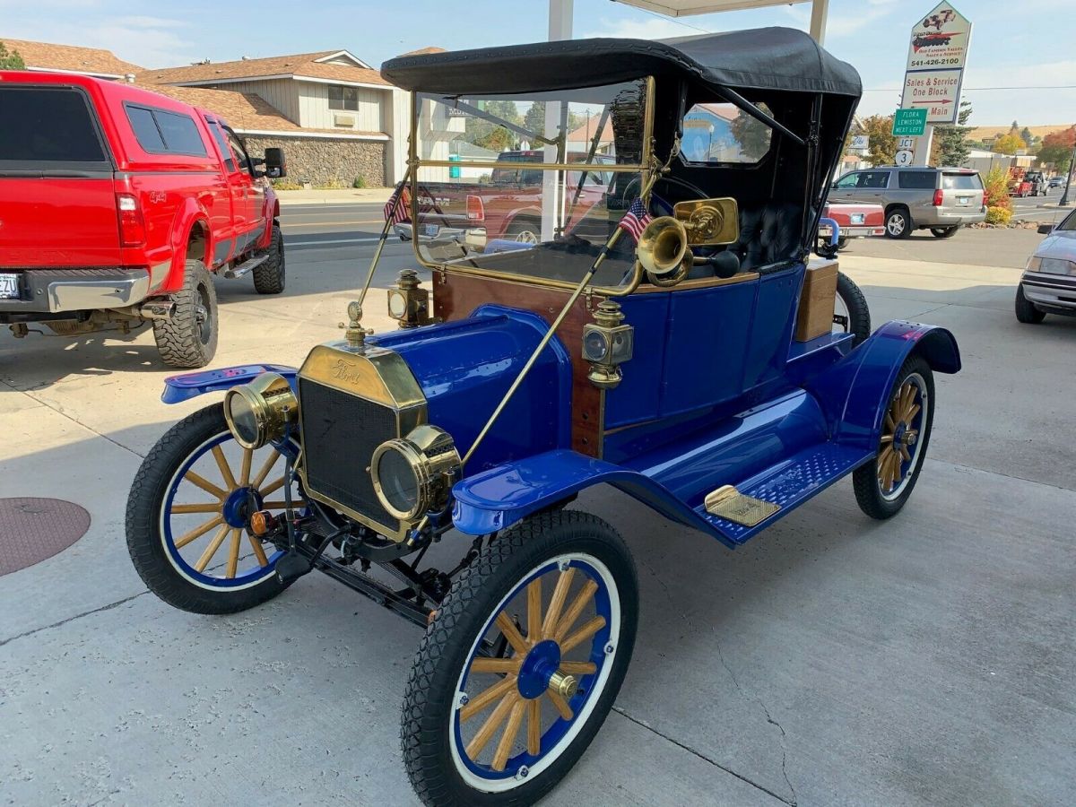 1912 Ford Torpedo