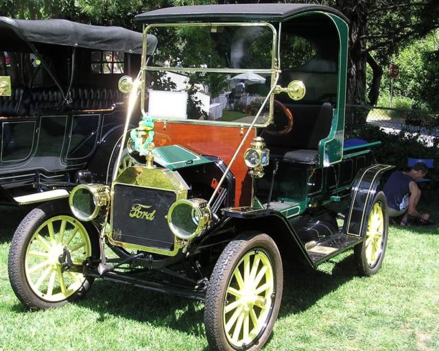 1914 Ford Model T Base