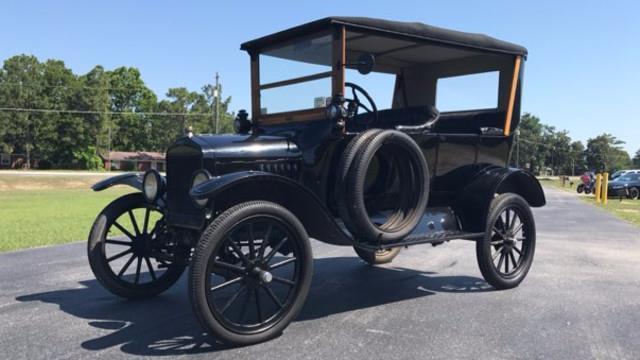 1917 Ford Model T Touring