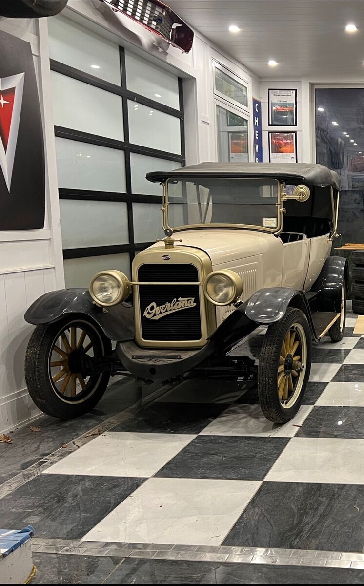 1922 Willys-Overland Dauphine
