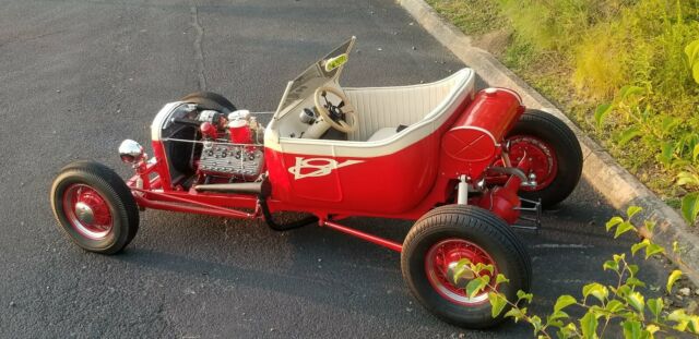 1924 Ford Model T roadster