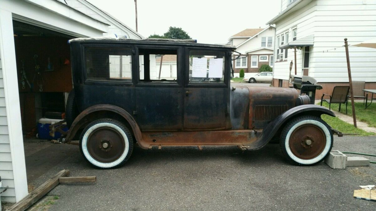 1925 Dodge Sedan