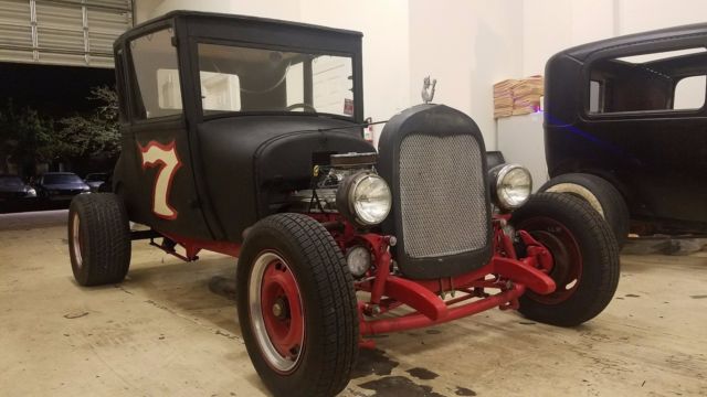 1927 Ford Model T 5 Window Coupe