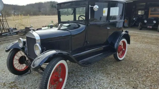 1927 Ford Model T TuDor