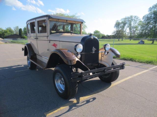 1928 Chrysler Sedan