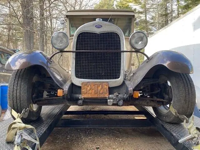 1928 Ford Model A Deluxe