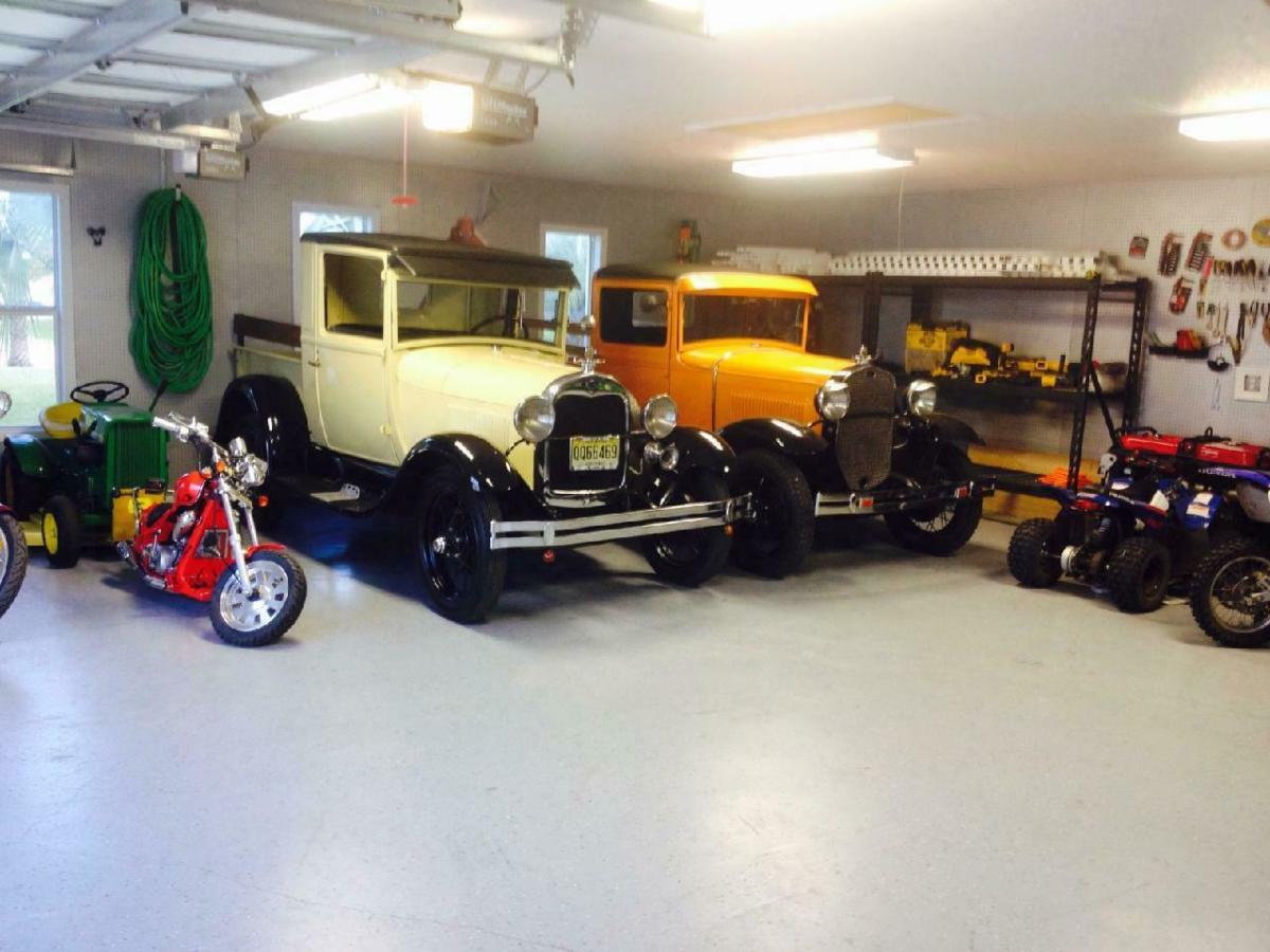 1929 Ford Model A 1929 and a 1930