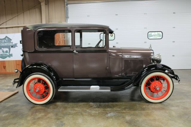 Ford model a 1927 4 Door