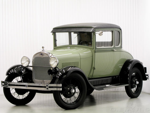 1929 Ford Model A SE Trunk Coupe