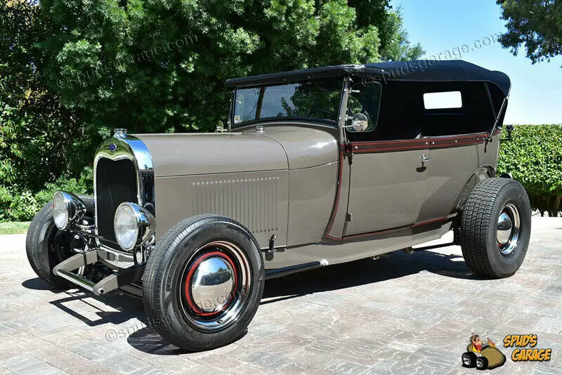 1929 Ford Deluxe Tudor Phaeton Hot Rod