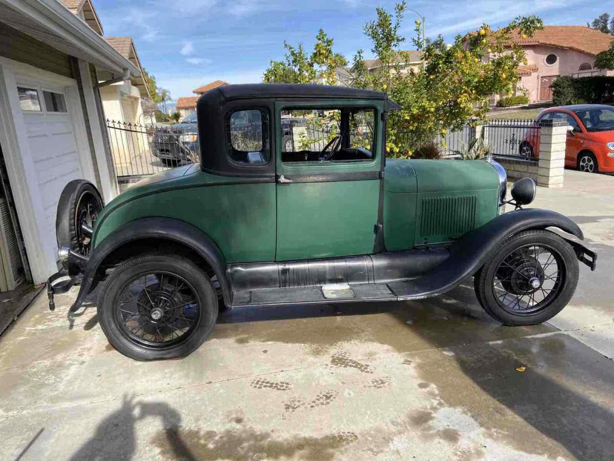 1929 Ford Model A 2 door coupe