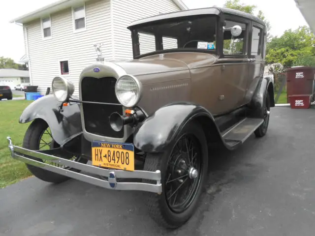 1929 Ford Model A cloth