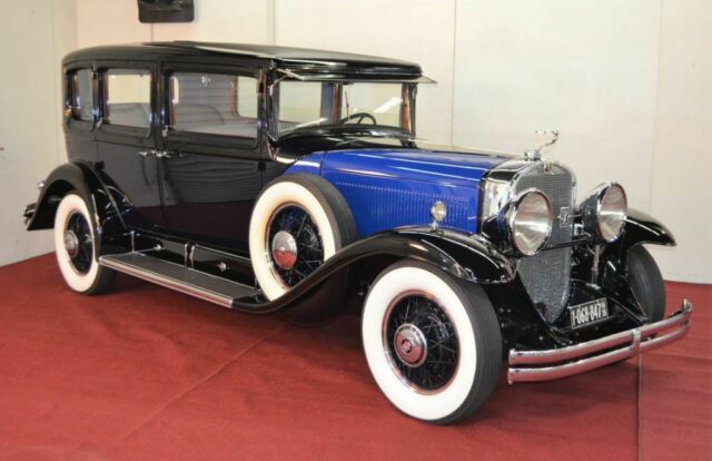 1930 Cadillac 353 V8 --