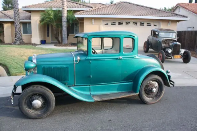 1930 Ford Model A Deluxe Coupe, 60's Hot Rod