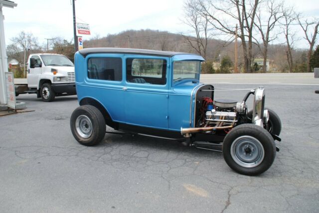 1930 Ford Model A Sedan --