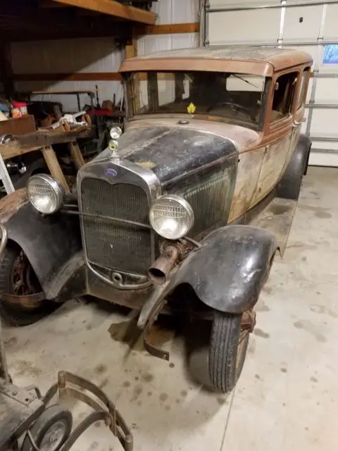 1930 Ford Model A Town Sedan