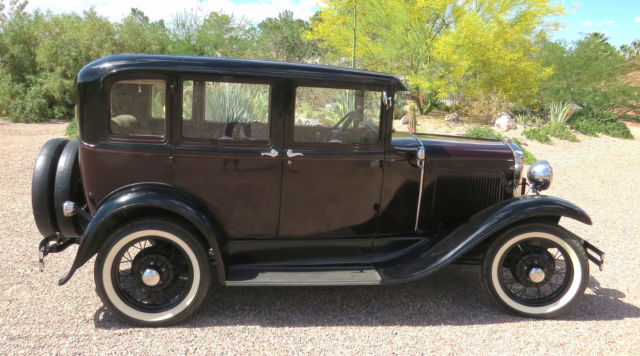 1930 Ford OtherTown Sedan