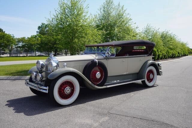 1930 Packard Deluxe Eight Phaeton