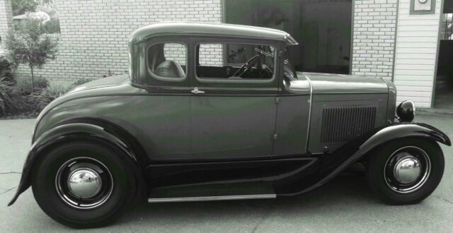 1931 Ford Model A deluxe