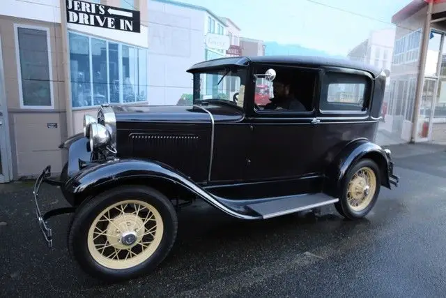 1931 Ford Model A 2 Door Sedan