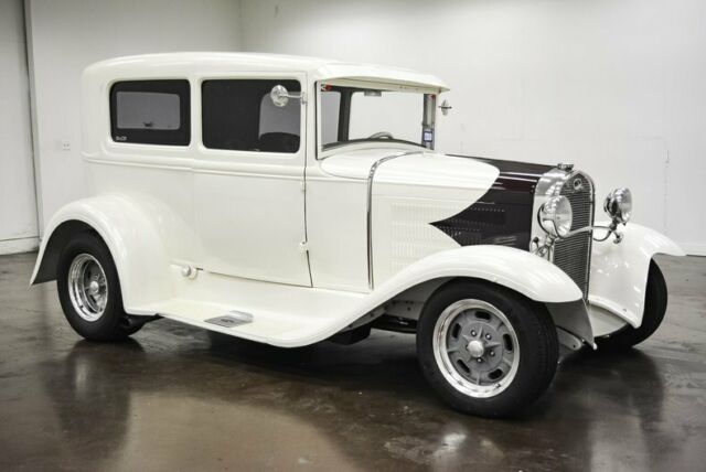 1931 Ford Model A SEDAN