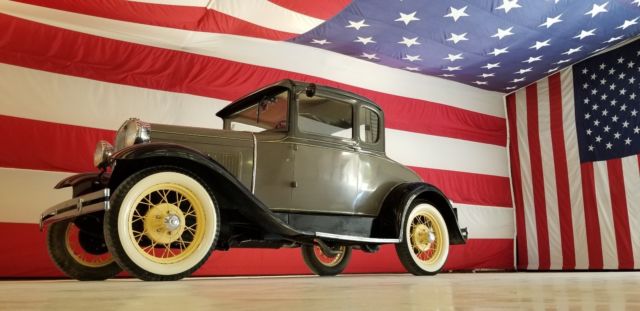 1931 Ford Model A 5 Window