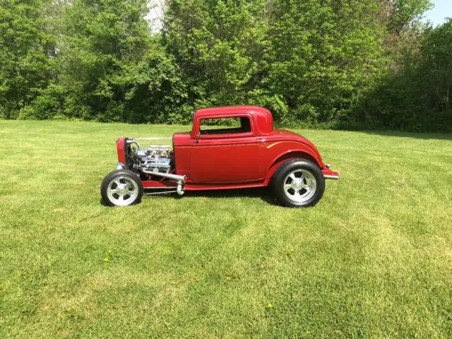 1932 Ford Model B tan