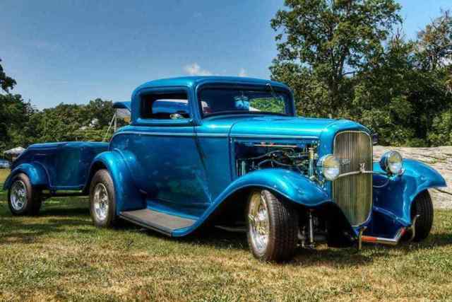 1932 Ford 3 window coupe