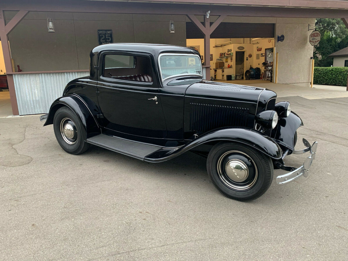 1932 Ford Deluxe