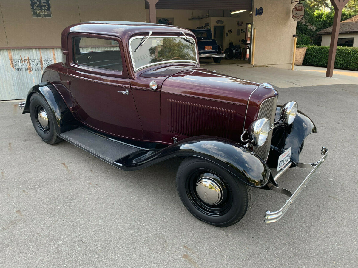 1932 Ford All Steel Deluxe