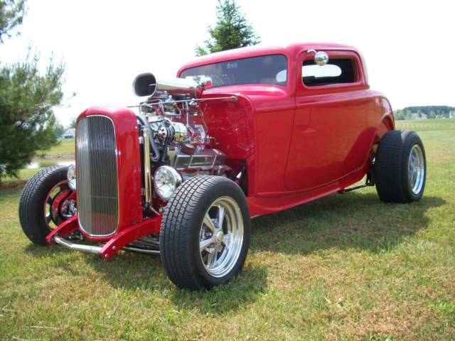 1932 Ford 3 window coupe